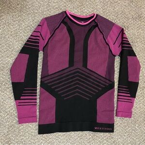 Meetyoo Womens Medium Compression Shirt Black Pink Athletic Layer EUC